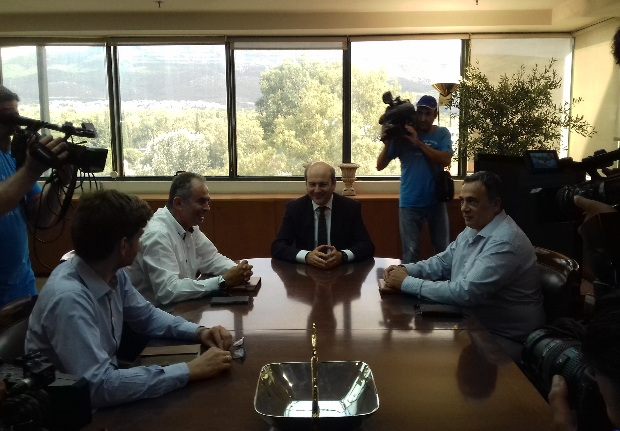 Συνάντηση ΓΕΝΟΠ/ΔΕΗ με το νέο υπουργό Ενέργειας